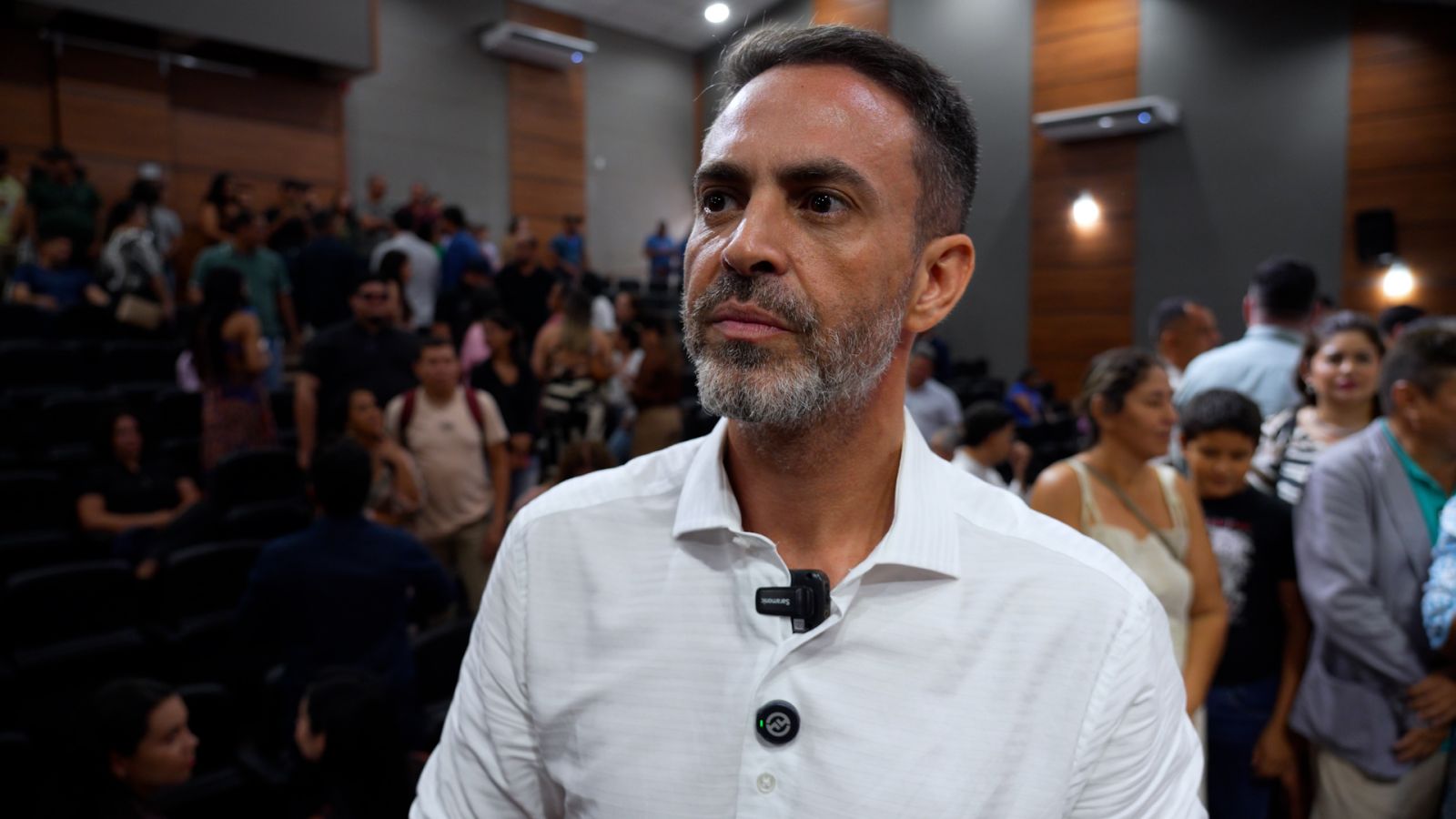 Léo Moraes afirmou que fortalecer essas políticas garante proteção e dignidade às mulheres