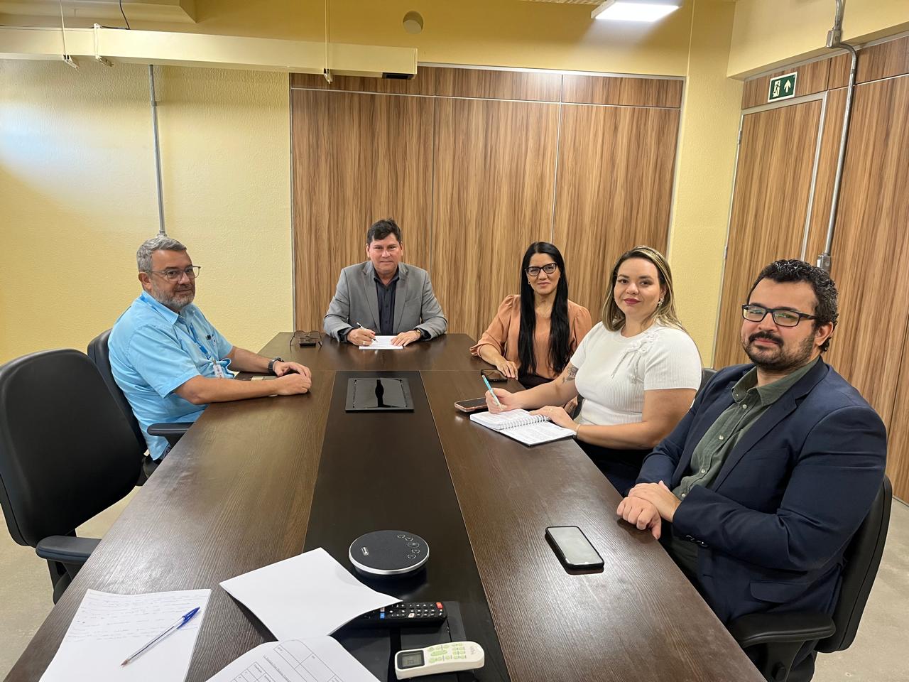 discussão foi em torno dos aspectos técnicos, metodológicos e operacionais apresentados